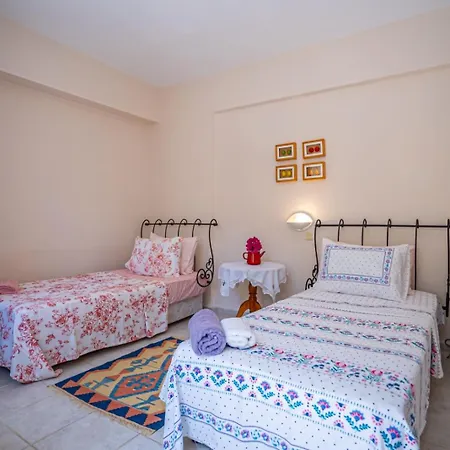 Selimiye Meltem's Μαρμαρίς